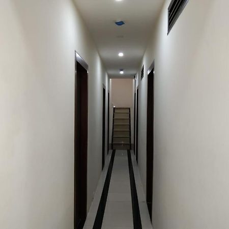 Sadguru Lodge Mumbai Dış mekan fotoğraf