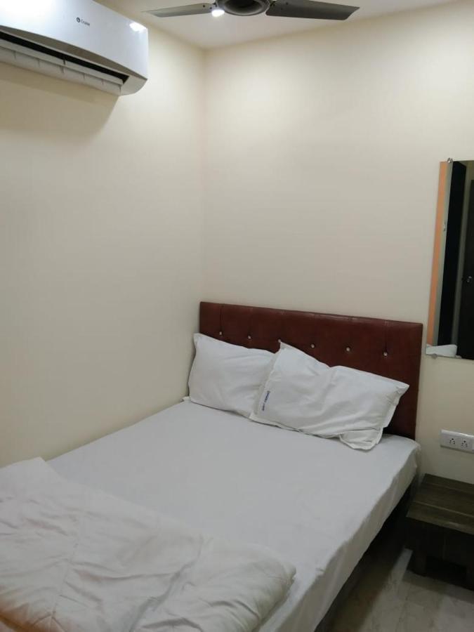 Sadguru Lodge Mumbai Dış mekan fotoğraf